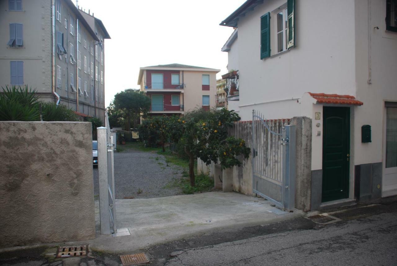 Tinetto Brezza Di Mare Apartman Deiva Marina Kültér fotó