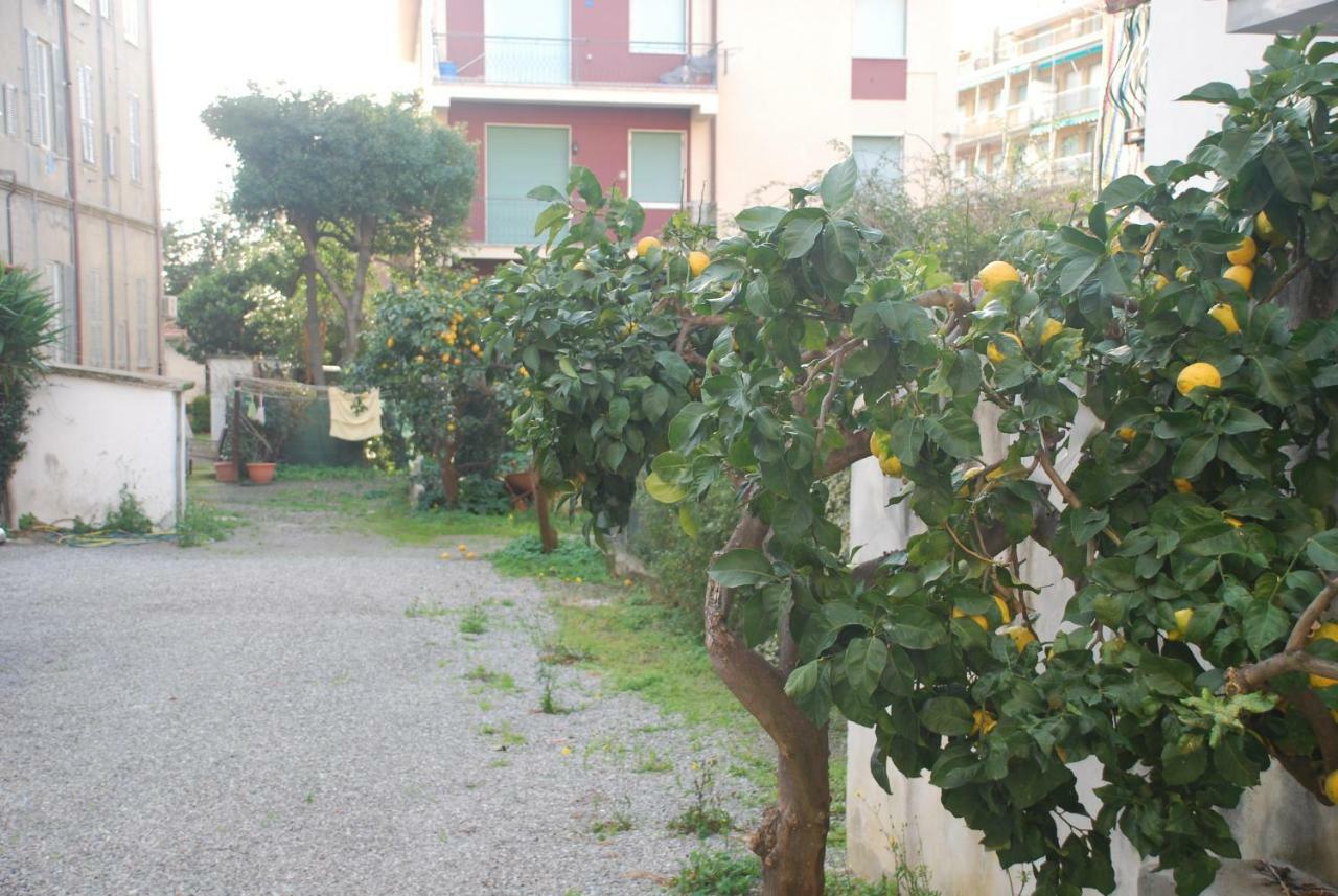 Tinetto Brezza Di Mare Apartman Deiva Marina Kültér fotó